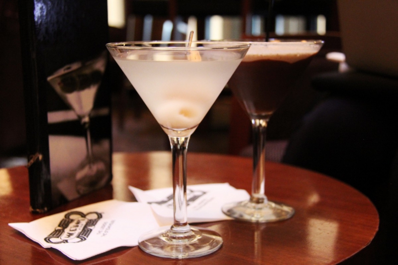 brasserie-AIGLUN-min_martini_bar_lychee_chocolate_alcohol_liquor_happy_hour_happy-910161